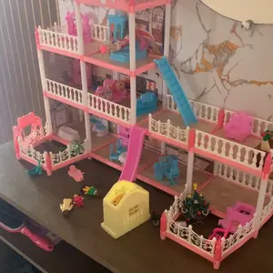 Foto recebida de Casa de Boneca Infantil Grande 4