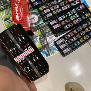 Foto recebida de Kit 48 Carrinhos 3